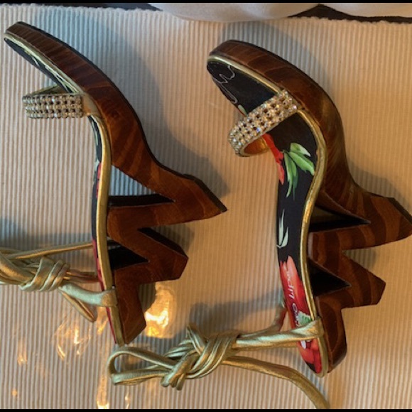 Two Lips Shoes - Wedge carved heel sandals with gold ankle strap.